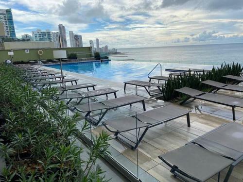 Luxury Apartamento H2 2202