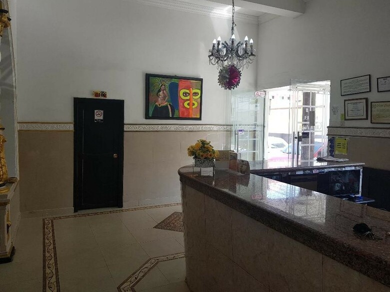 Hotel Girasol
