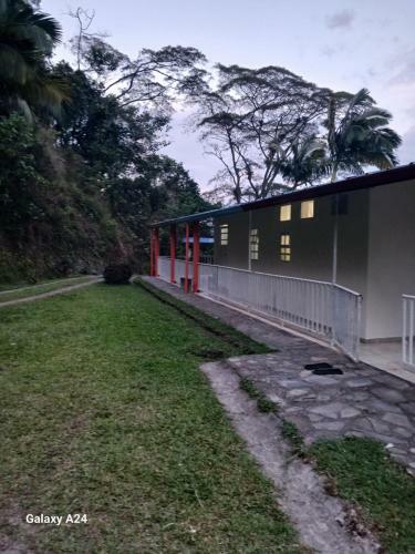Bed & Breakfast Refugio En La Monta�a