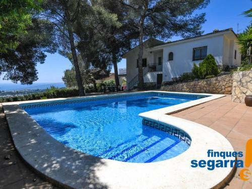 Casa El Vendrell, 3 Dormitorios, 8 Personas - Es-320-23