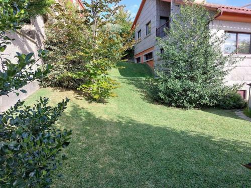 Villa Charneca, Jard�n Y Mar