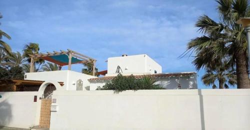 Villa En Primera Linea De Playa