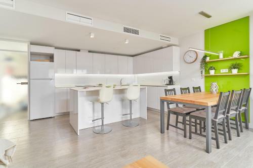 Apartamento �tico Antonio Sol Primera L�nea