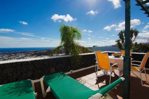 Apartment Mit Meerblick In Ruhiger Lage