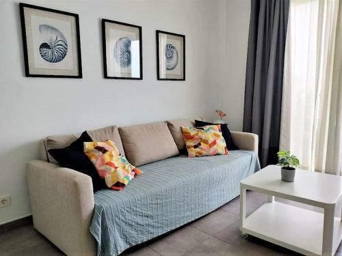 Apartamento Cucharas Playa Terrace Sea Views