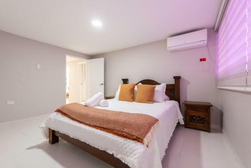 Spacious And Lovely Apartment