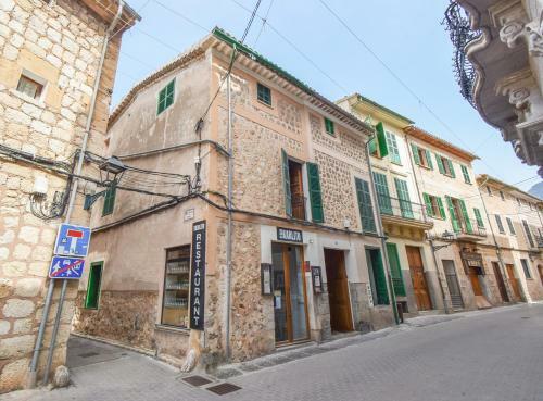 Hotel Can Karlito Rooms
