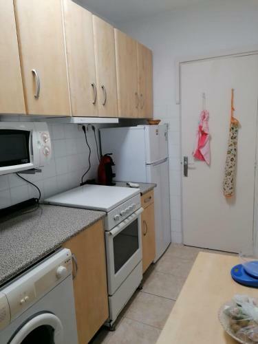 Apartamento Piso A 50m De La Playa Con Terraza Y 2 Hab