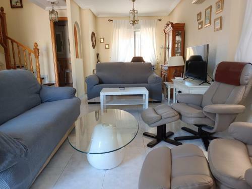 Charming Bungalow In Private Urbanization Royal Interpark