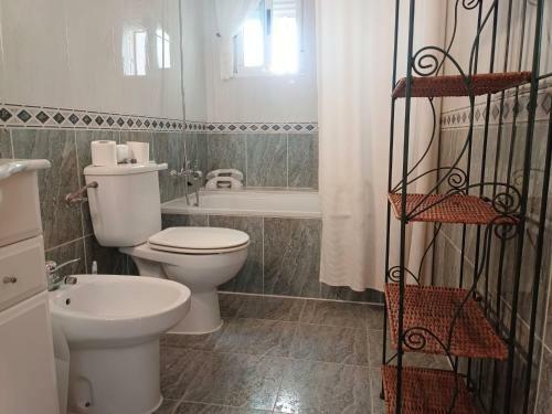 Charming Bungalow In Private Urbanization Royal Interpark