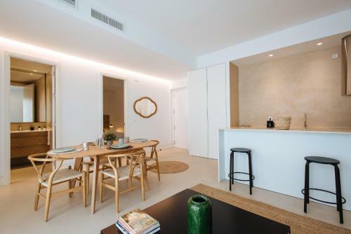 Apartamento Eva Recommends Castellar Pool & Terrace