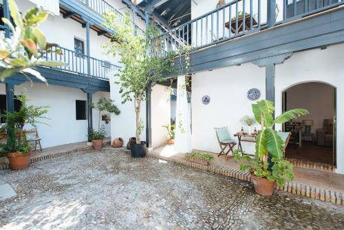 Apartamento Aitana's Retreat With Charming Garden
