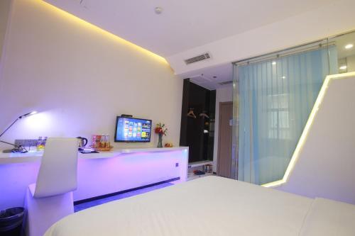 Zhengzhou Zmax Hotel