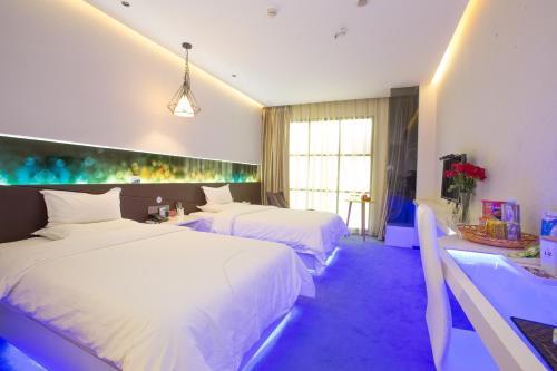 Zhengzhou Zmax Hotel