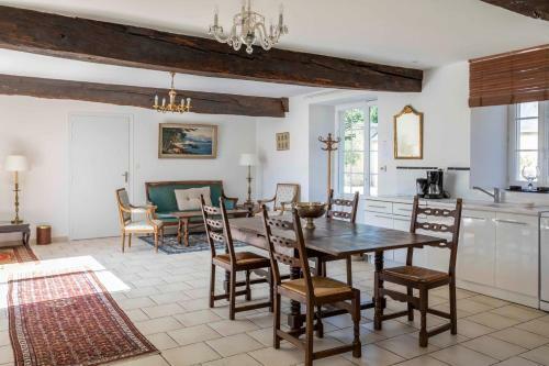 Bed & Breakfast Le Domaine Du Chalonge