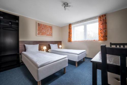 Hostal Gim Apartments