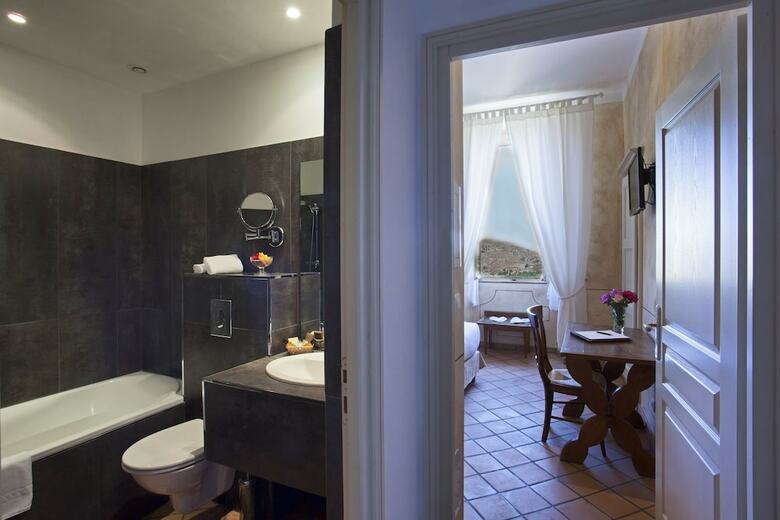 Hotel Mare E Monti