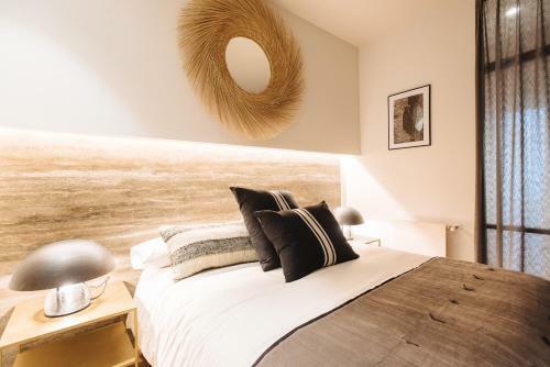 R26 Suites By Magno Apartments