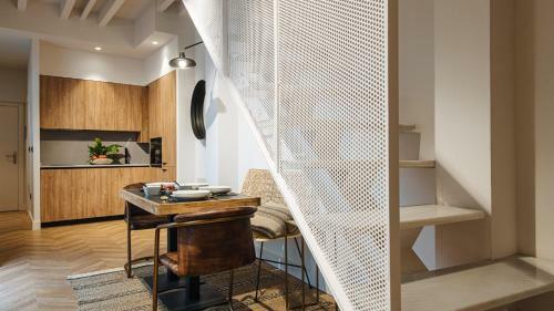 R26 Suites By Magno Apartments