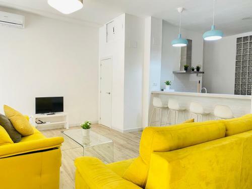 Flamenca Triana - Apartamento Totalmente Equipado Wifi 2d Sofas Camas 2 Ba�os