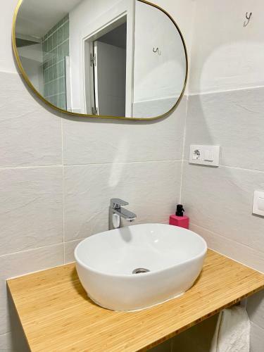 Flamenca Triana - Apartamento Totalmente Equipado Wifi 2d Sofas Camas 2 Ba�os