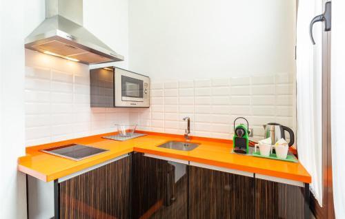 Nice Apartment In Sevilla With Wifi And 1 Bedrooms