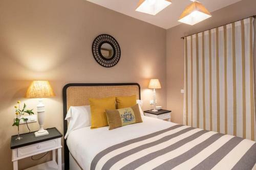 Apartamento Plaza Nueva Deluxe Suite By Valcambre
