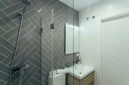 Apartamento Modern With Balcony- 2bd 2bth- San Vicente