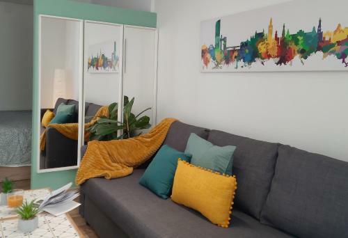 Sunny Terrace - Lovely Center Apartments Alameda