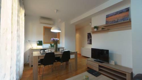 Rentalsevilla Coqueto Apartamento Con Terraza Privada