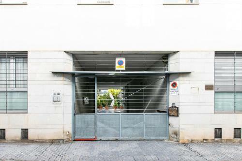 Apartamento 3 Dormitorios En Calle San Vicente.