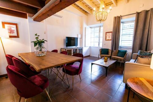 Apartamento 3 Dormitorios En Calle San Vicente.