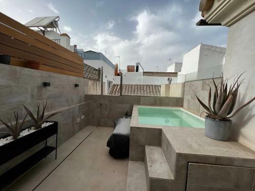 Komodo Gran Poder - Penthouse With Private Pool And Cozy Twin Bedroom Central Apartment