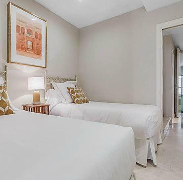 Fam Sevillian Townhouse