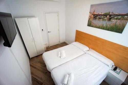 Rentalsevilla Espacioso Y Acogegor Apartamento De 3 Dormitorios