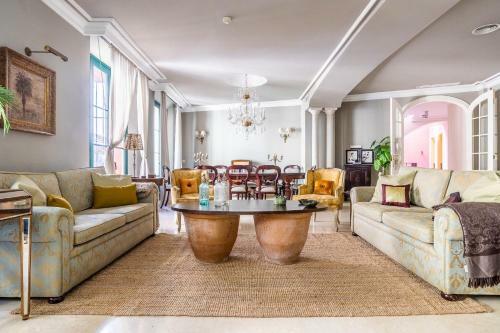 Casa Palacio Sxviii Con Piscina En Centro Hist�rico De Sevilla