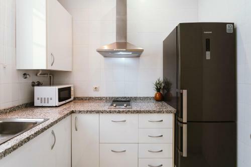 Apartamento Bright And Cozy-1bd 1bth & 2bd 1bth- La Giralda
