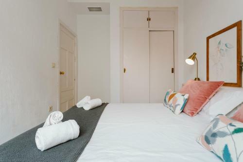 Apartamento Bright And Cozy-1bd 1bth & 2bd 1bth- La Giralda