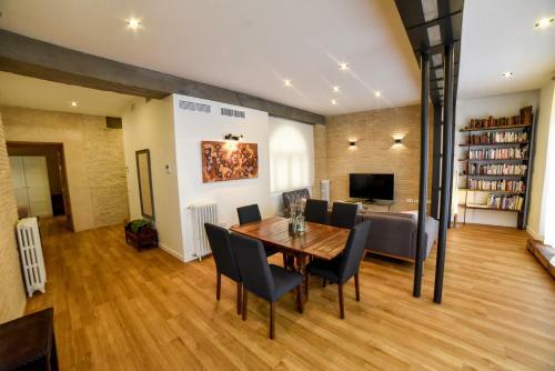 Apartamento Design Penthouse In The City Center