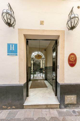 Hostal Casa17 Santacruz Suites