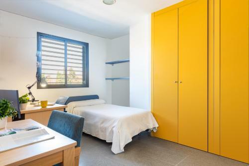 Albergue Micampus Estanislao Del Campo, Students Residence