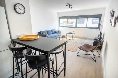 Slow Sevilla Suite - Two-bedroom Apartment With Private Pool