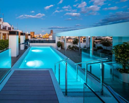 Nqn Aparts & Suites Sevilla