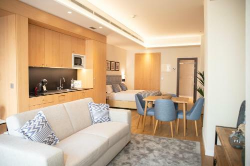Nqn Aparts & Suites Sevilla