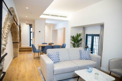 Nqn Aparts & Suites Sevilla