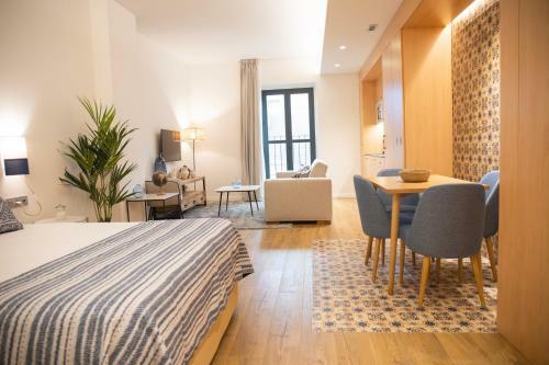 Nqn Aparts & Suites Sevilla