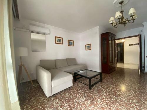 Apartamento Funcional Piso 4 Dormitorios Frente A Santa Justa