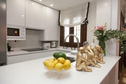 Modern & Nice Apartment. Old Town. Private Parking