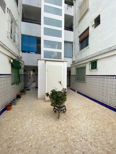 Apartamento Piso Junto Al Hospital Macarena