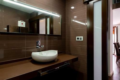 Fr26 Luxurious Apartment, 2 Minutes From Cathedral